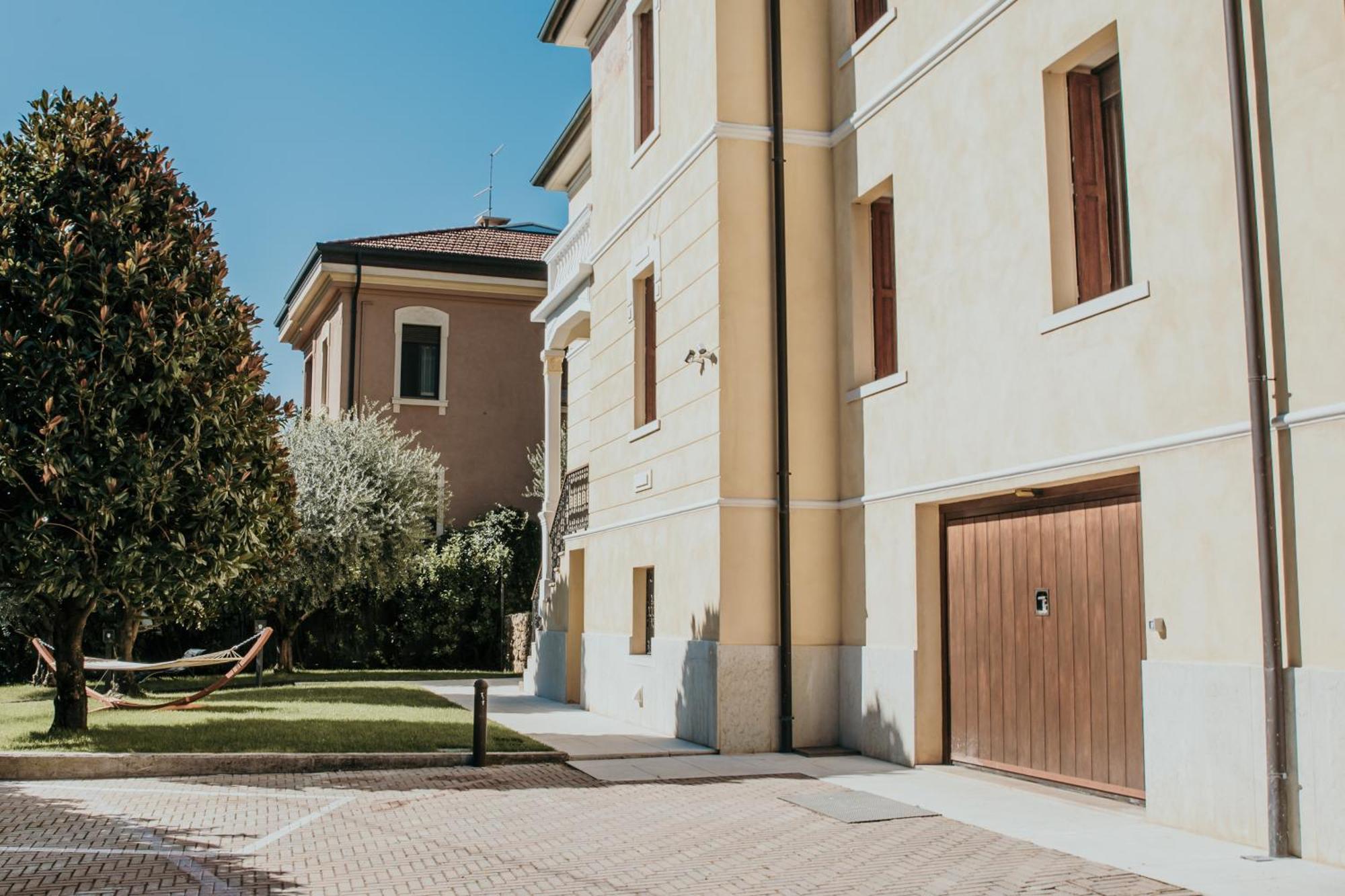 Naboo Verona Luxury Suites Εξωτερικό φωτογραφία